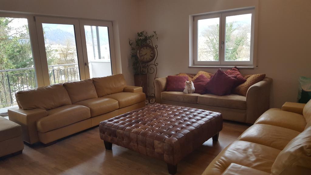Deluxe Loft Mountain View Apartment บาดไรเฮนฮัล ภายนอก รูปภาพ